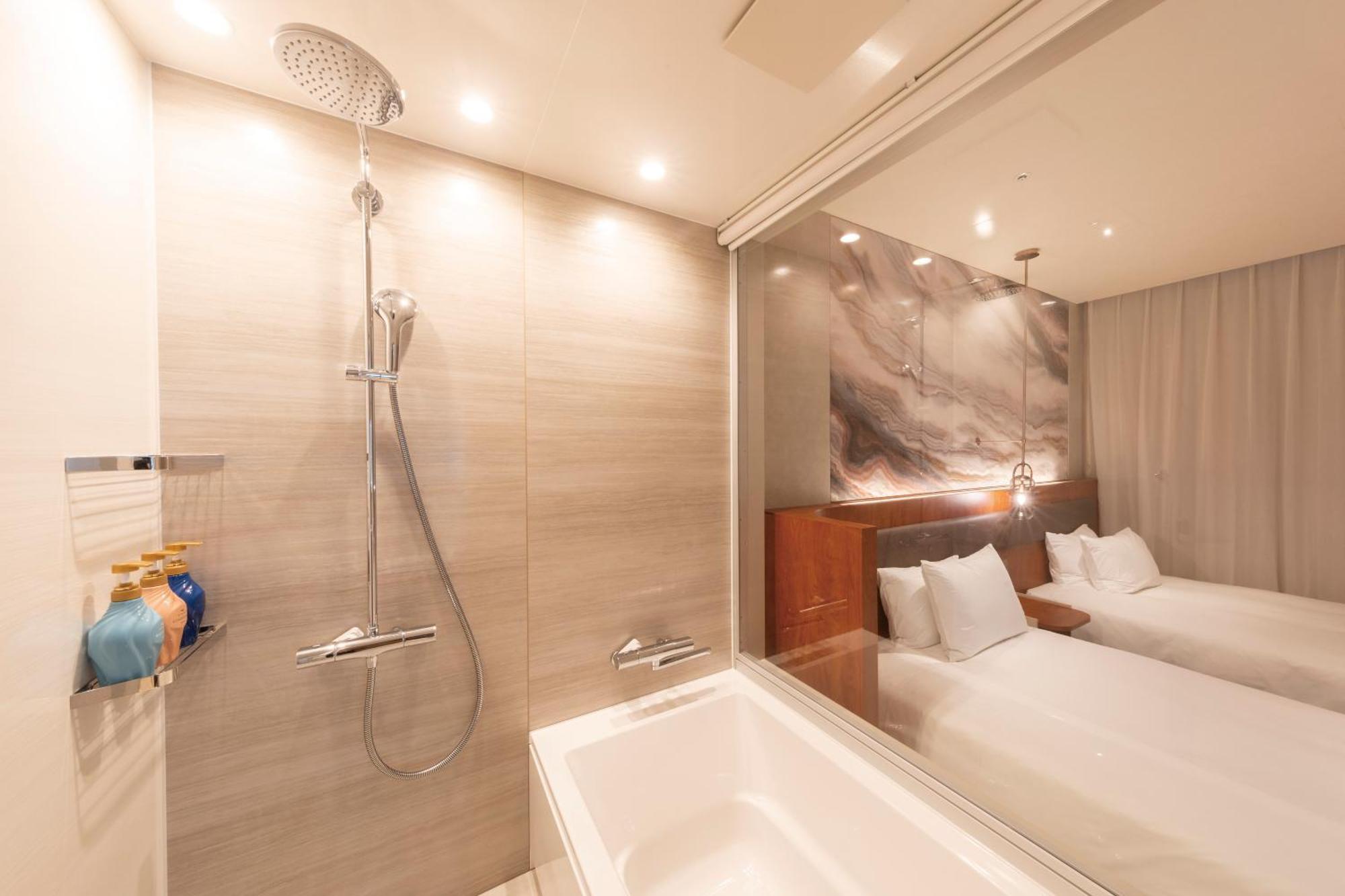 Hotel Springs Makuhari Premier Chiba Dış mekan fotoğraf