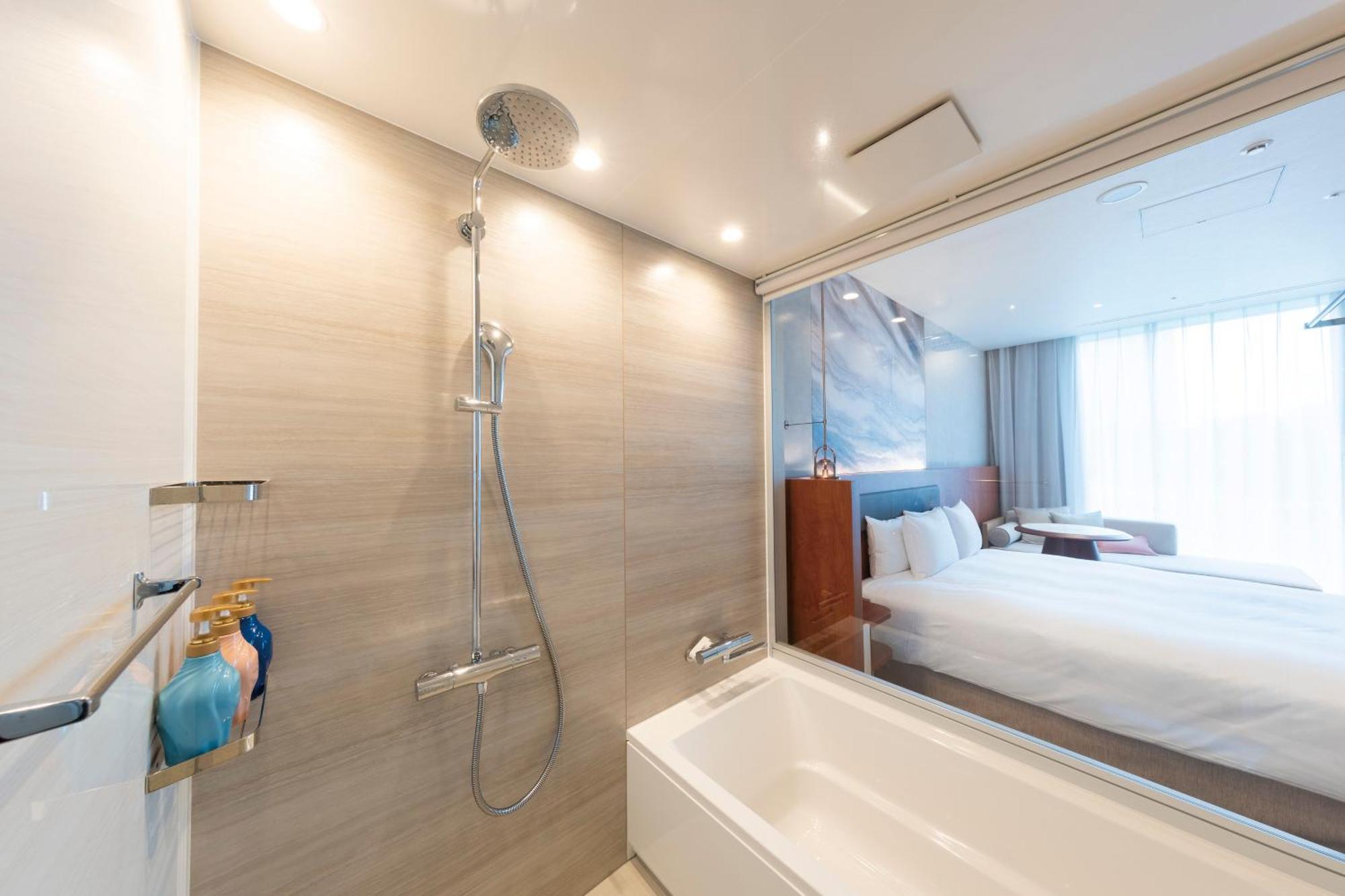 Hotel Springs Makuhari Premier Chiba Dış mekan fotoğraf